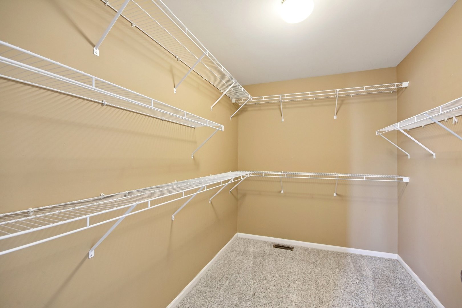 1835 Ness Way Montgomery, IL 60538 - Photo 39 of 46