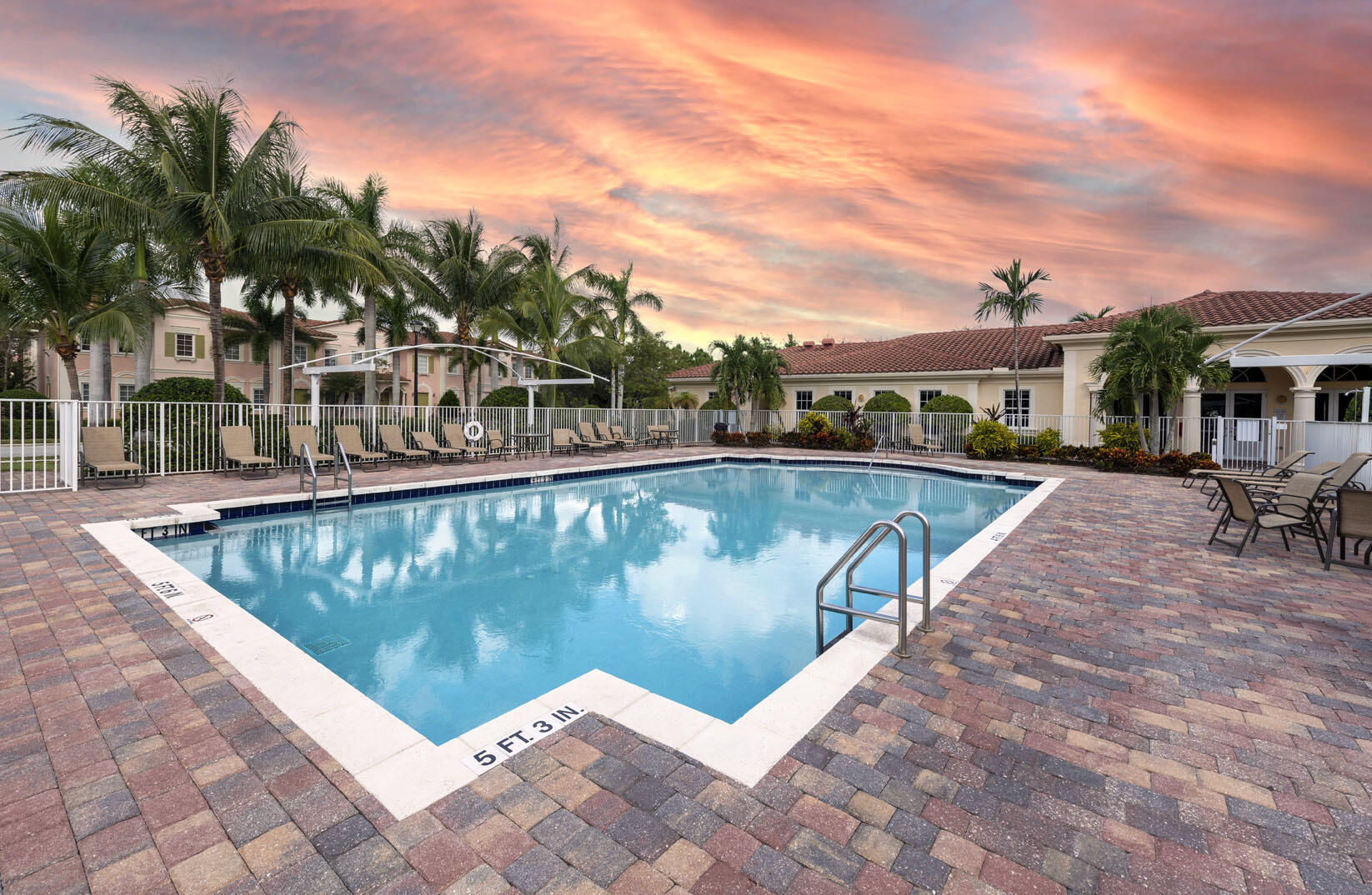 171 Mulligan Place Jupiter, FL 33458 - Photo 31 of 41 Canterbury pool