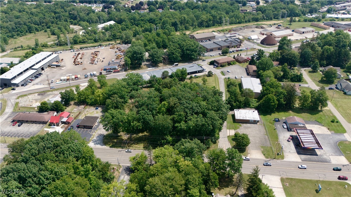 653 South Meridian Road Youngstown, OH 44509 - Photo 3 of 4 Aerial view of property's location with a tree filled landscape