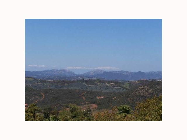 2128 Elevado Road Vista, CA 92084 - Photo 2 of 4
