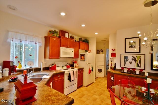 1900 Deer Road Tillamook, OR 97141 - Photo 5 of 12 5 (640x427)