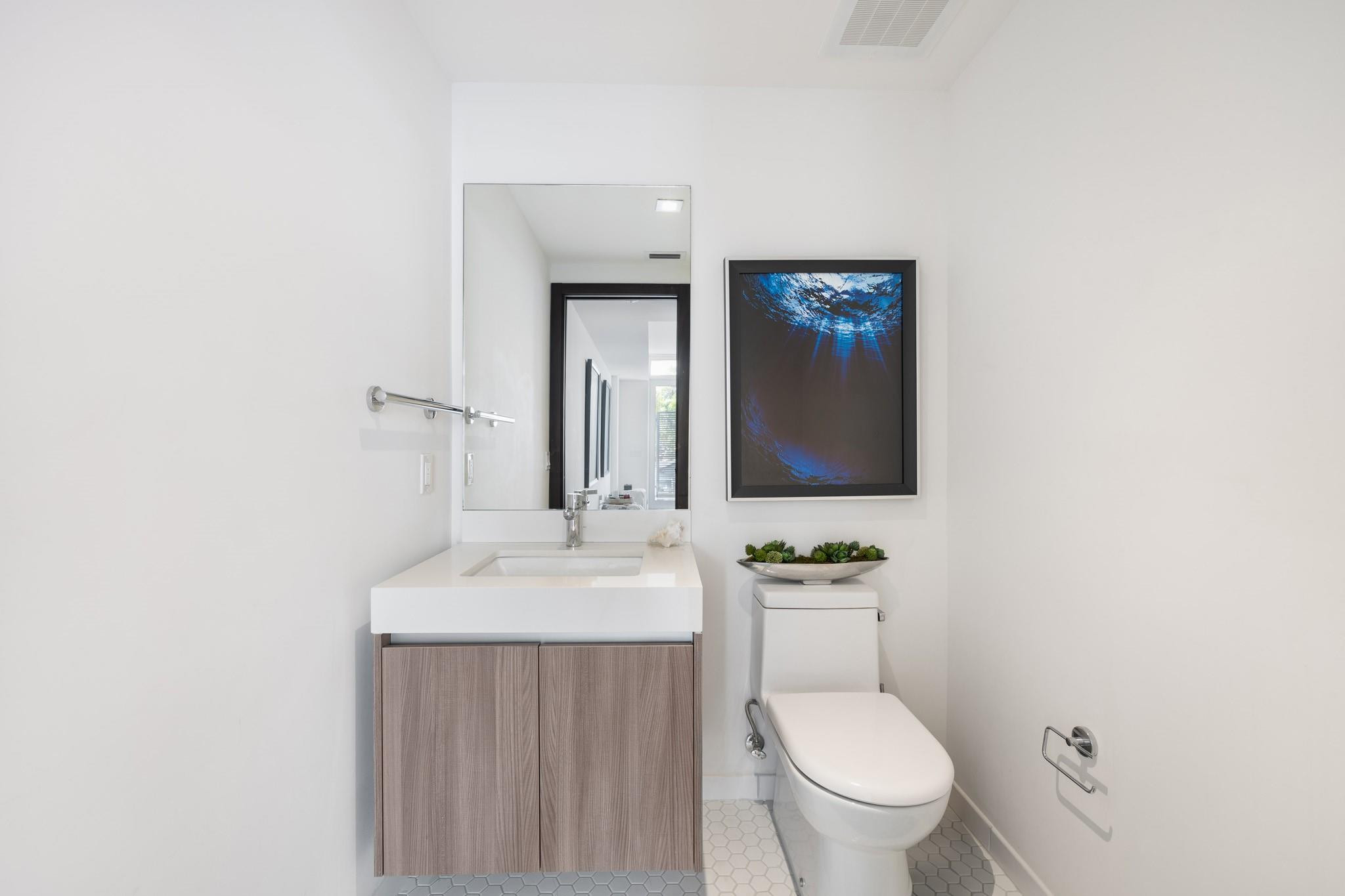 401 North Birch Road, Unit TH7 Fort Lauderdale, FL 33304 - Photo 18 of 33 Photo 18