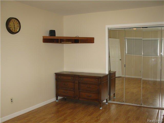 18730 Middlebelt Road Romulus, MI 48174 - Photo 10 of 15 Master also w/lg 8 ft dbl closet