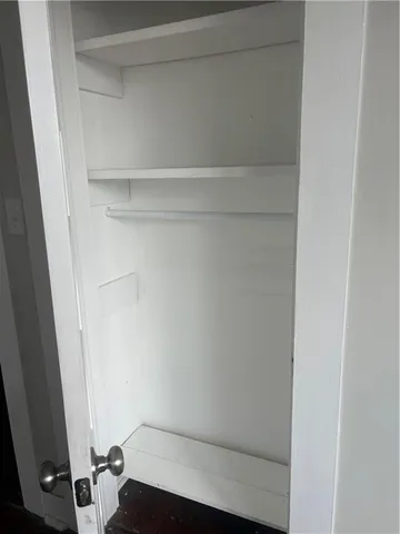 $2,400 | 2010 Broadway Street, New Orleans, LA 70118