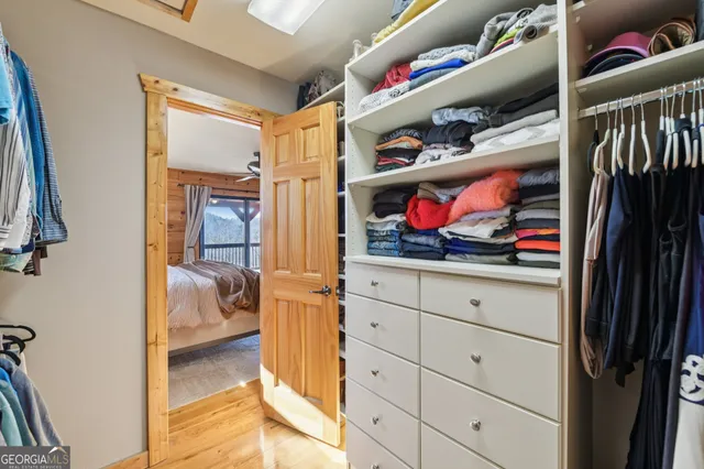 a bed room with a bed and a fireplace