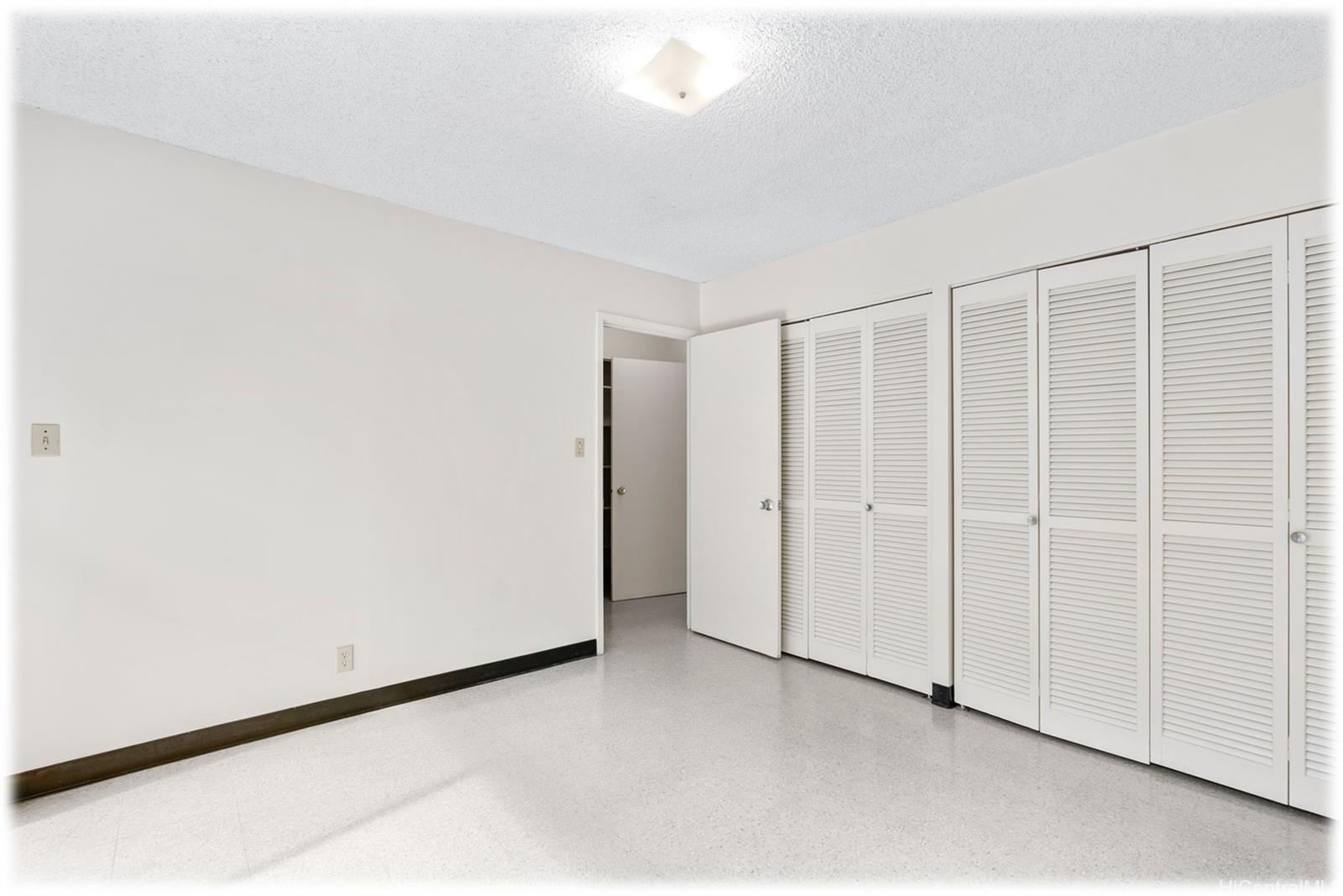 1254 Lunalilo Street Honolulu, HI 96822 - Photo 7 of 13 a view of an empty room