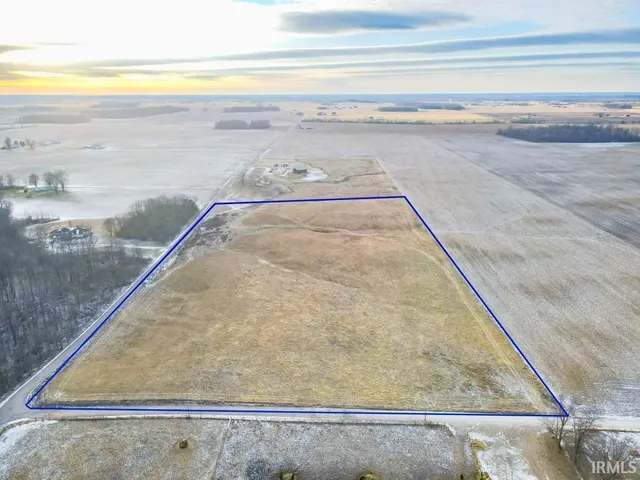 $237,350 | 17 South County Road 100 East, New Castle, IN 47362