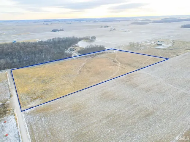 $237,350 | 17 South County Road 100 East, New Castle, IN 47362