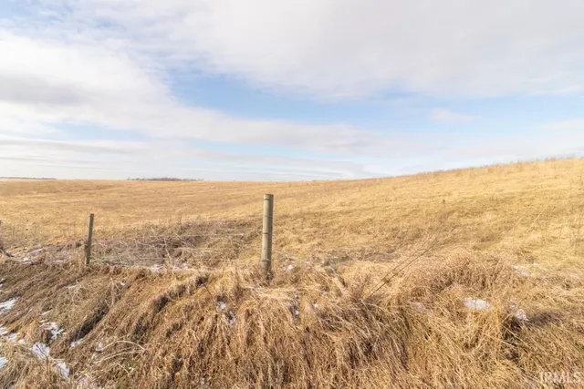 $237,350 | 17 South County Road 100 East, New Castle, IN 47362