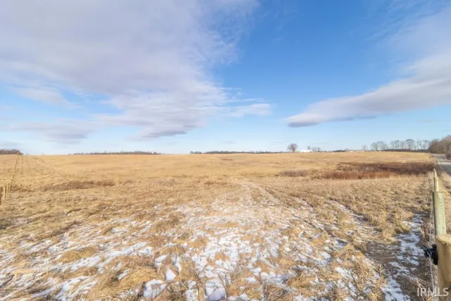 $237,350 | 17 South County Road 100 East, New Castle, IN 47362