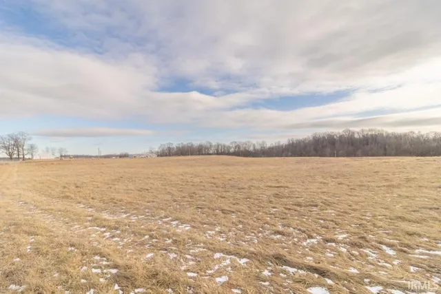 $237,350 | 17 South County Road 100 East, New Castle, IN 47362