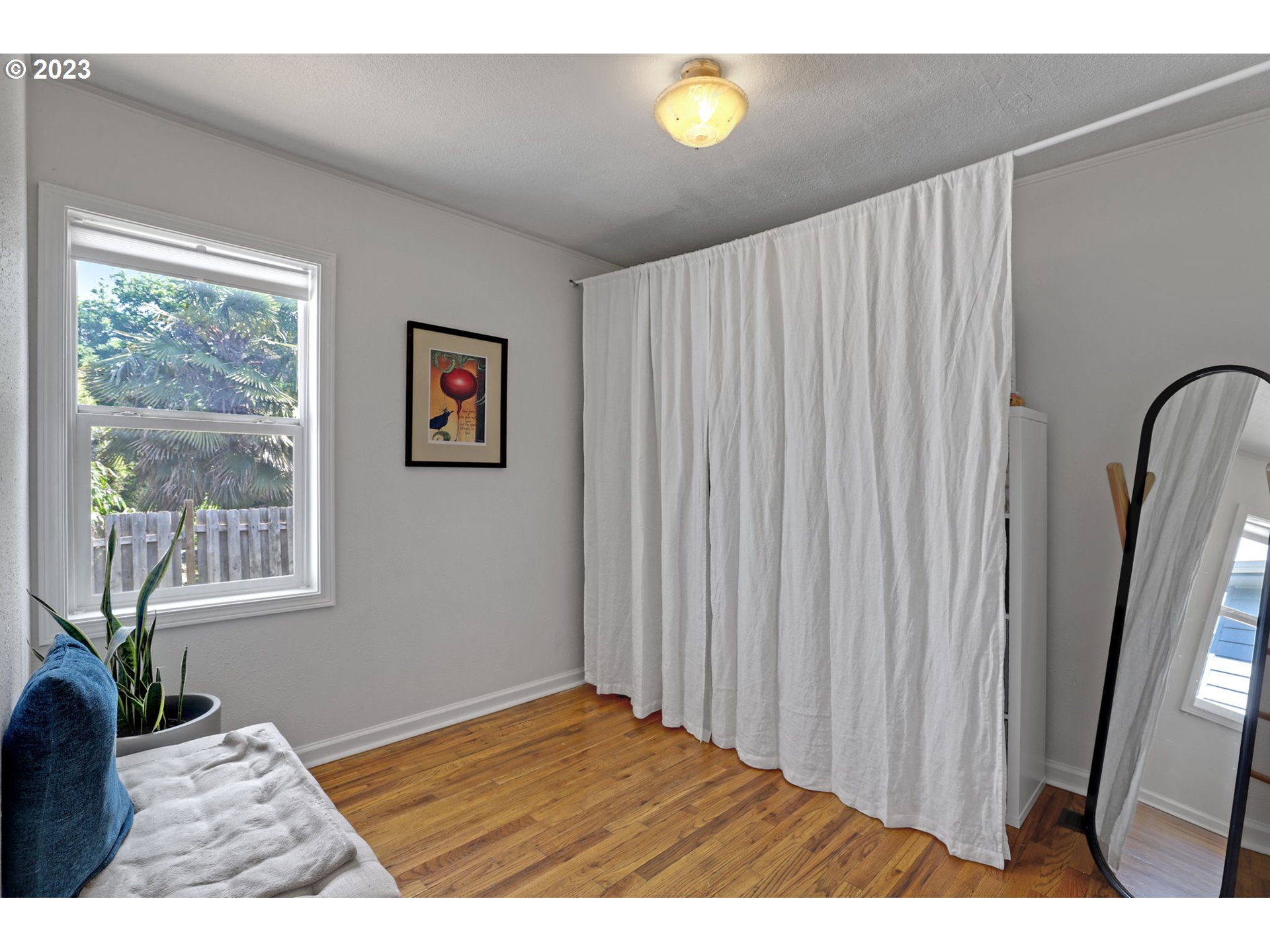 3608 Southeast Center Street Portland, OR 97202 - Photo 22 of 27 a view of an empty room and window