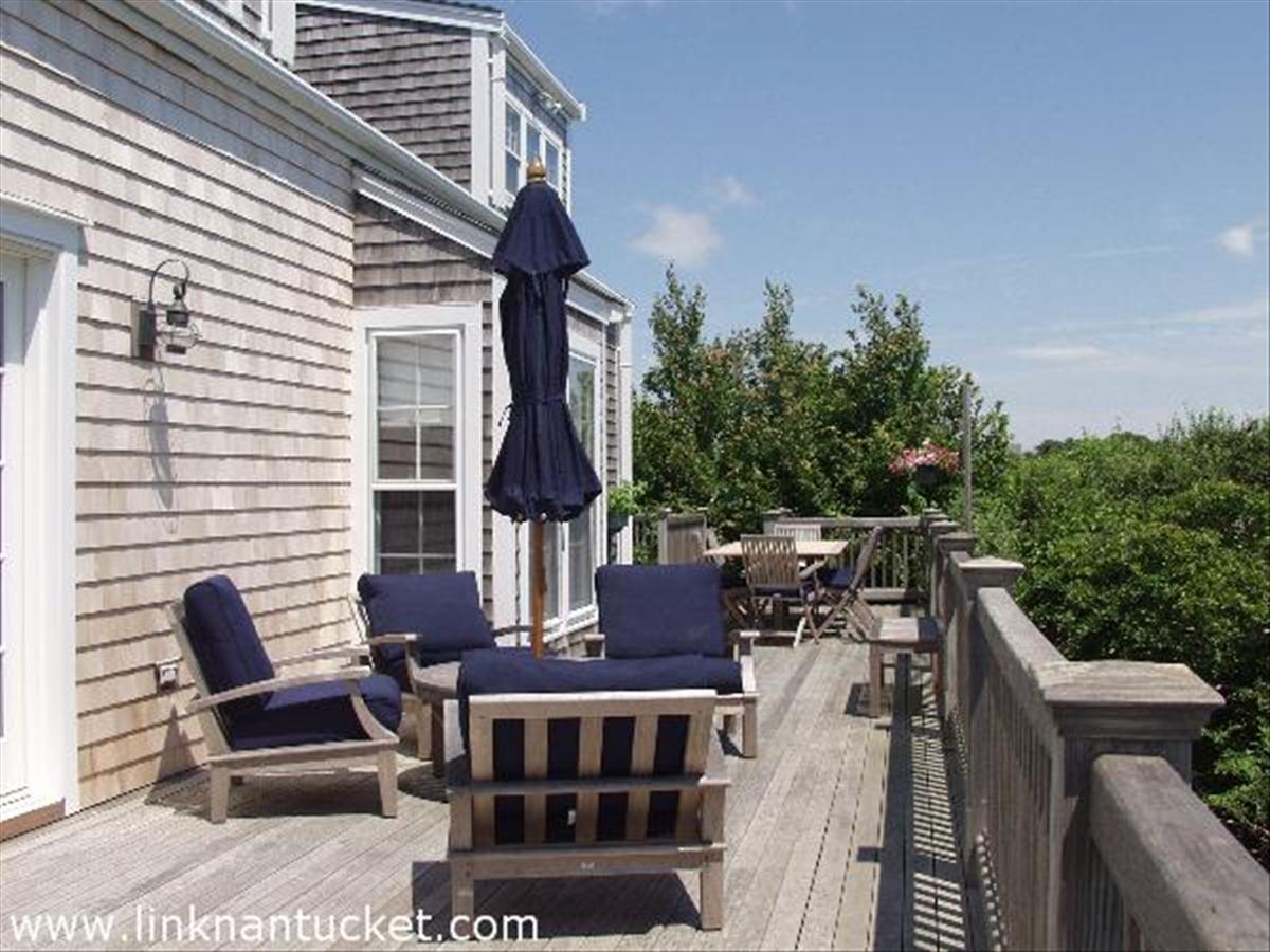 178 Cliff Road Nantucket, MA 02554 - Photo 10 of 11 Gallery Image 10