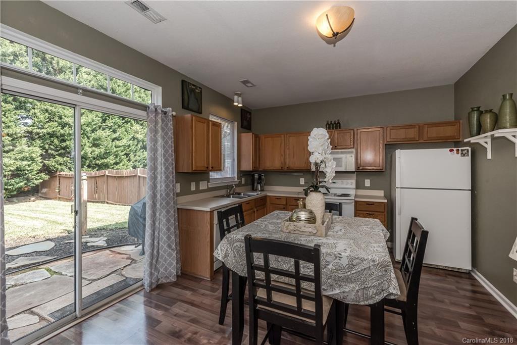 1135 Hipp Road Charlotte, NC 28216 - Photo 18 of 36 Gallery Image 18