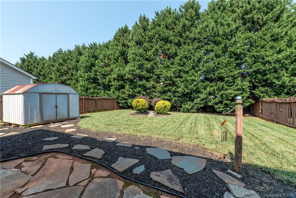 1135 Hipp Road Charlotte, NC 28216 - Photo 32 of 36 Gallery Image 32