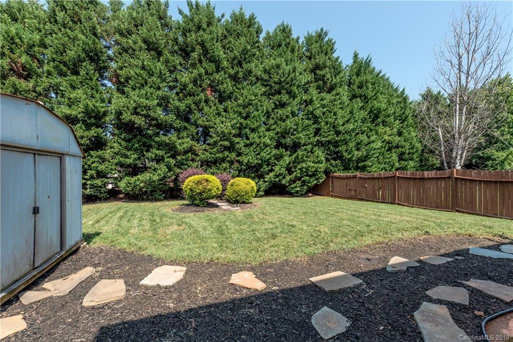 1135 Hipp Road Charlotte, NC 28216 - Photo 33 of 36 Gallery Image 33