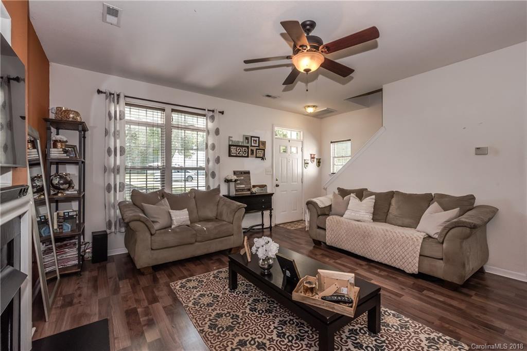1135 Hipp Road Charlotte, NC 28216 - Photo 8 of 36 Gallery Image 8