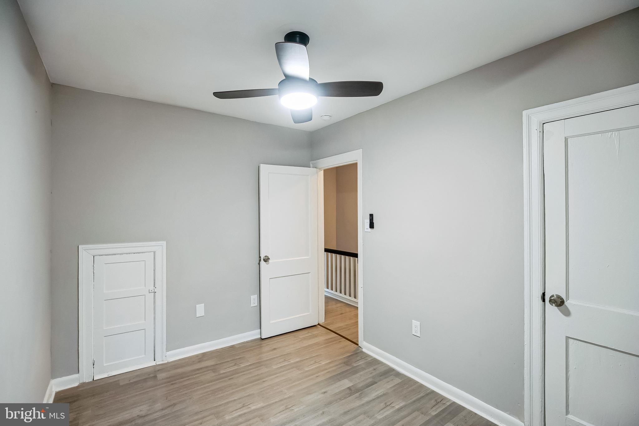 6905 Forrest Avenue Philadelphia, PA 19138 - Photo 18 of 26 Middle bedroom