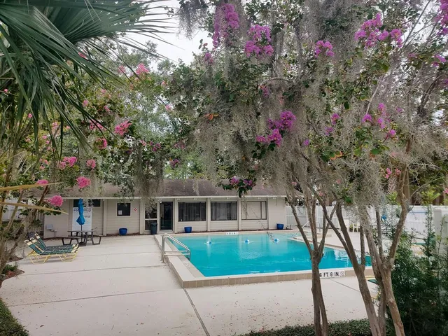 $140,000 | 117 Crown Point Circle, Unit 5L, Longwood, FL 32779