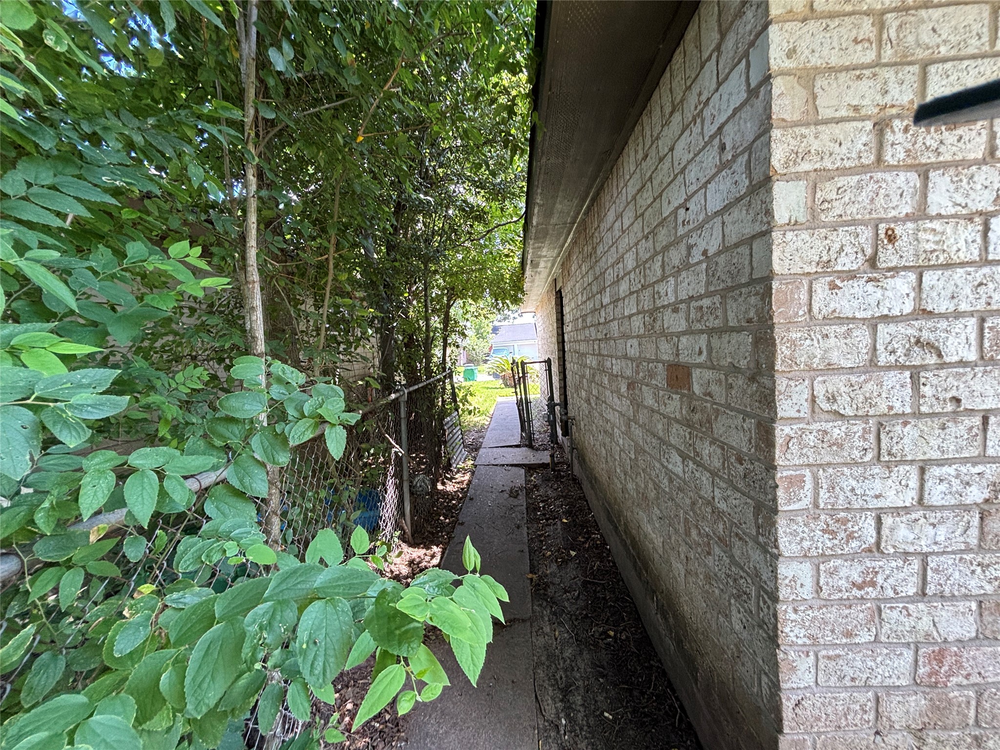 12614 Chiswick Road Houston, TX 77047 - Photo 14 of 17