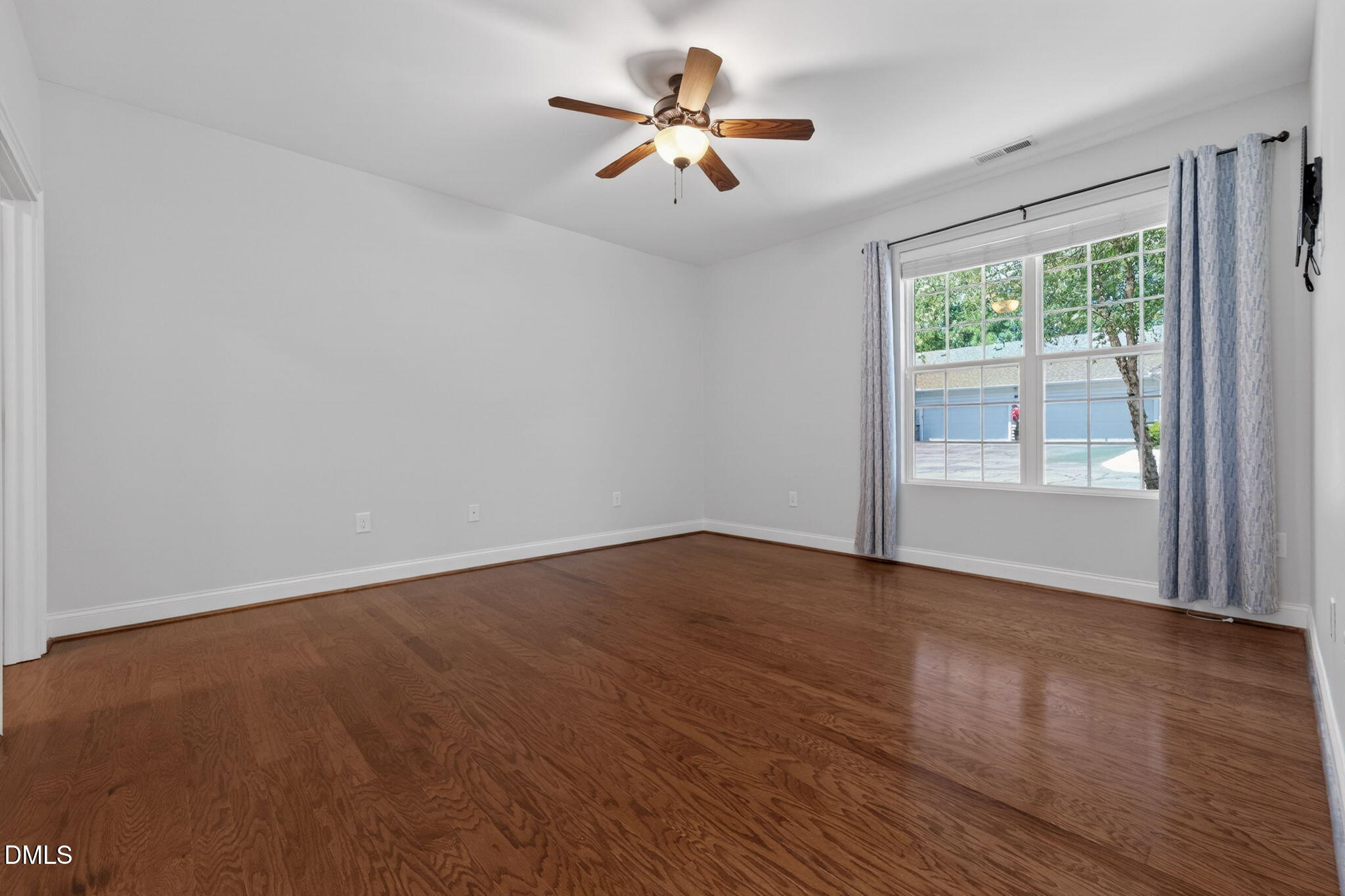 1189 Blue Bird Lane, Unit 1189 Wake Forest, NC 27587 - Photo 32 of 70 33-web-or-mls-1189 Blue Bird Ln -33