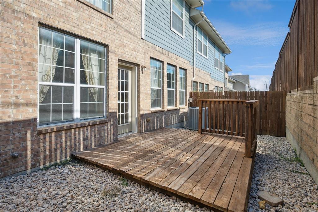 3808 Vienna Street Irving, TX 75038 - Photo 19 of 22 a view of backyard with deck