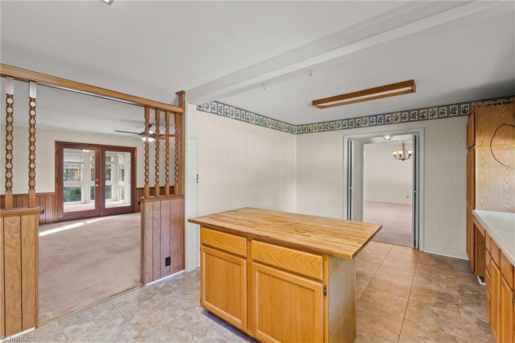 718 Corjon Road Kernersville, NC 27284 - Photo 10 of 39 Gallery Image 10