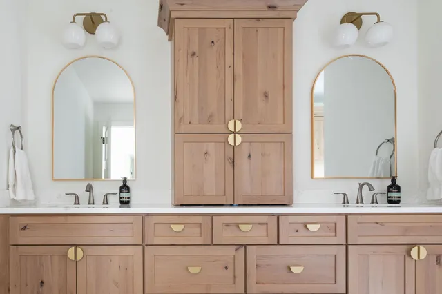 $1,249,500 | 209 Quail Street, Mahtomedi, MN 55115