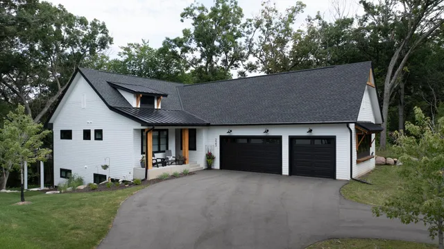 $1,249,500 | 209 Quail Street, Mahtomedi, MN 55115