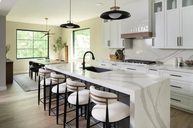 $1,249,500 | 209 Quail Street, Mahtomedi, MN 55115