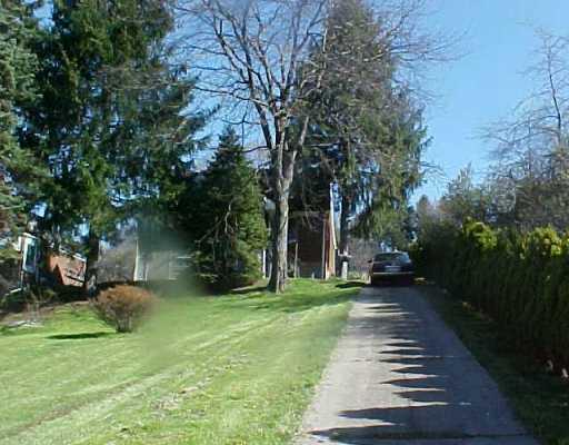 619 Agnew Road Baldwin, PA 15227 - Photo 2 of 4 Exterior Front.