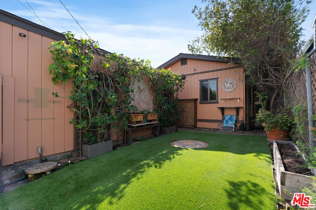 1753 10th Street Santa Monica, CA 90404 - Photo 34 of 40 Gallery Image 34