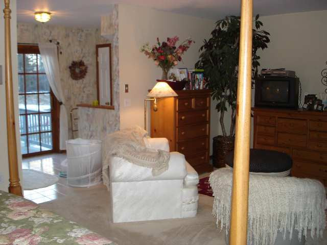 6122 Veeder Road Slingerlands, NY 12159 - Photo 10 of 11 Photo 10
