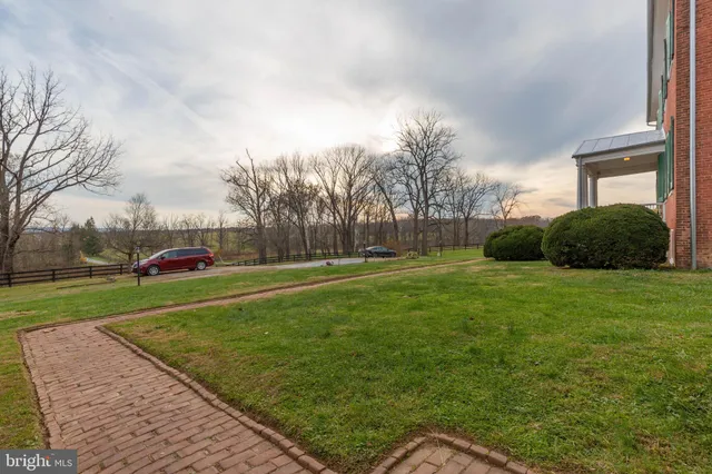 a view of a golf course