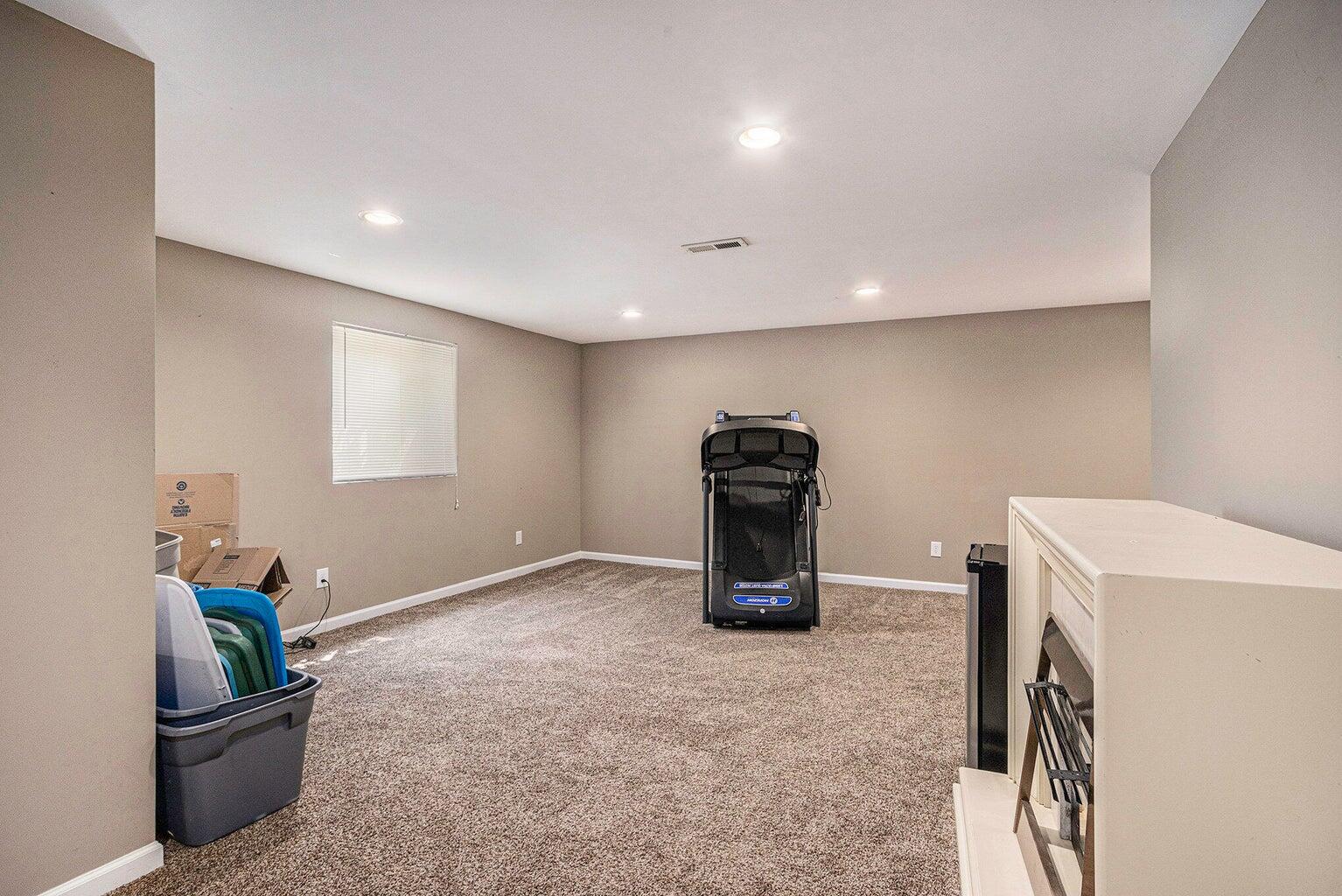 2425 Sagebrush Street Kalamazoo, MI 49006 - Photo 6 of 26 20230803153619333075000000-o