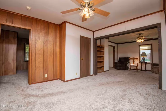 $300,000 | 9316 Tipple Lane, Mascot, TN 37806