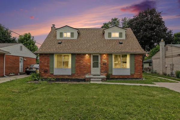 $299,000 | 8485 Forrest Drive, Canton, MI 48187