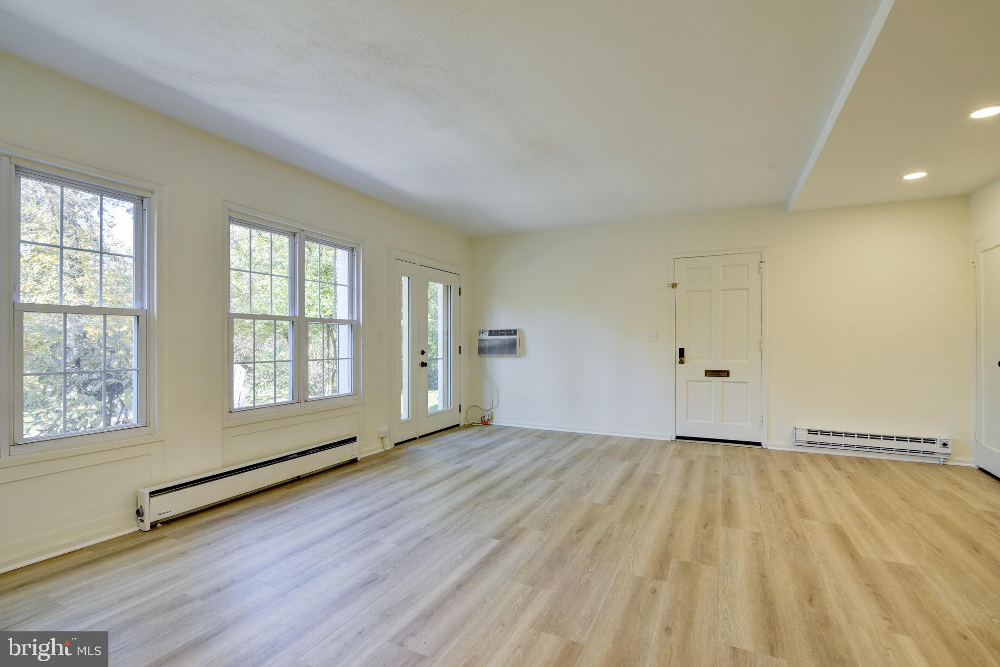 3342 Gunston Road Alexandria, VA 22302 - Photo 10 of 16 All new engineered wood