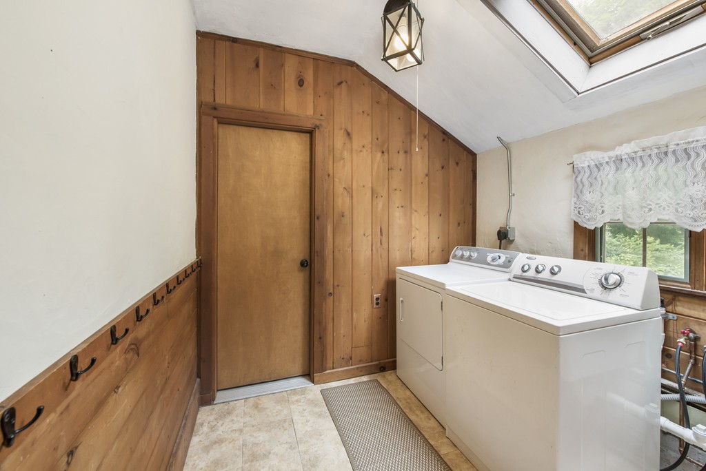 11 Forrest Road Topsfield, MA 01983 - Photo 24 of 30 a utility room with dryer and washer
