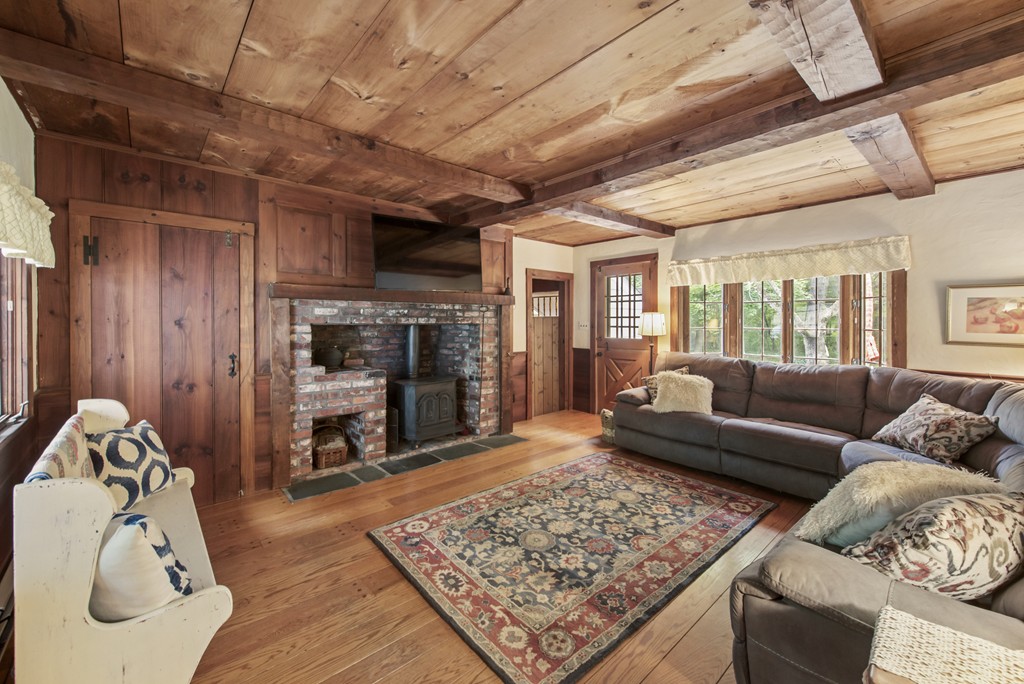 11 Forrest Road Topsfield, MA 01983 - Photo 9 of 30 a living room with furniture and wooden floor
