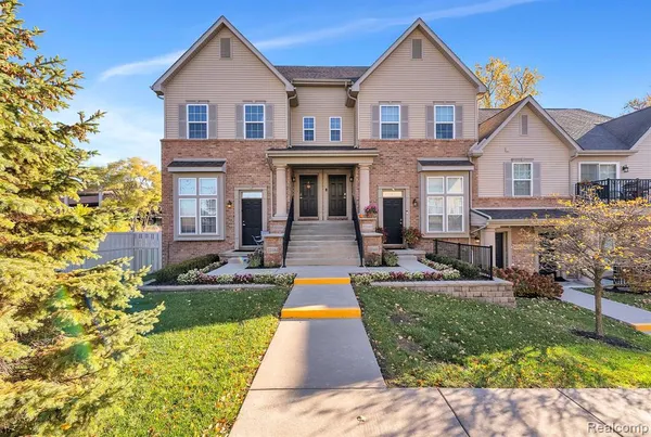 $300,000 | 22338 Abbey Lane, Dearborn, MI 48124