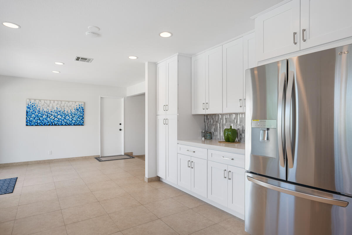 2450 Tamarisk Road Palm Springs, CA 92262 - Photo 17 of 41 21