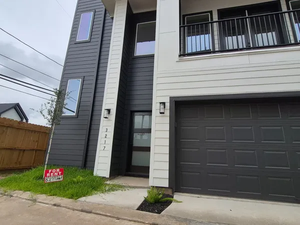 $3,350 | 3213 St Emanuel Street, Houston, TX 77004