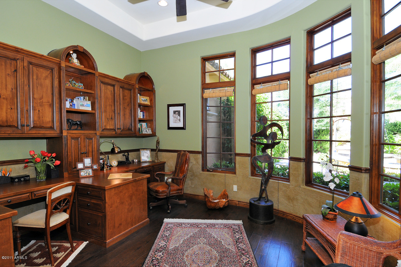 6901 East Sunnyvale Road Paradise Valley, AZ 85253 - Photo 9 of 45 Handsome Study w/ built-ins, rich woods