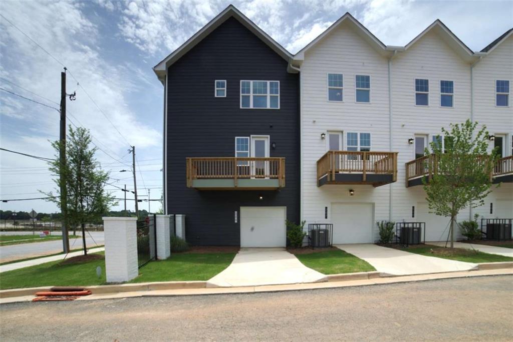 208 Mission Way Atlanta, GA 30315 - Photo 21 of 43 a house view with a outdoor space