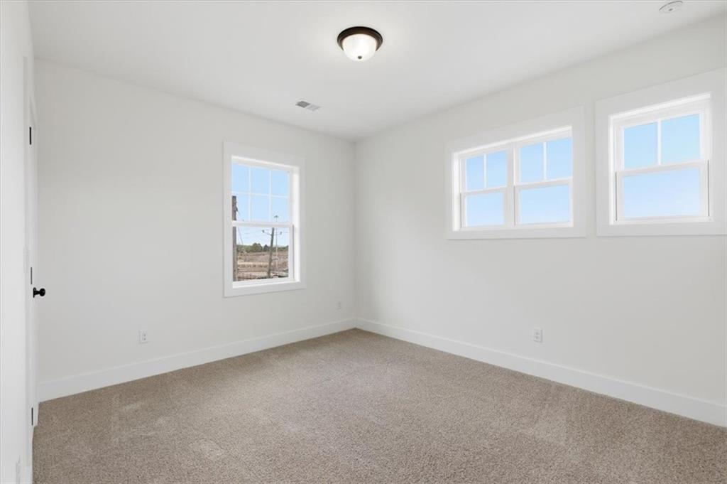 208 Mission Way Atlanta, GA 30315 - Photo 30 of 43 an empty room with a window