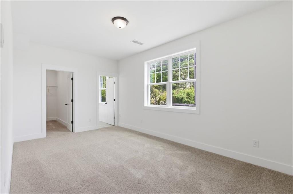 208 Mission Way Atlanta, GA 30315 - Photo 33 of 43 an empty room with windows