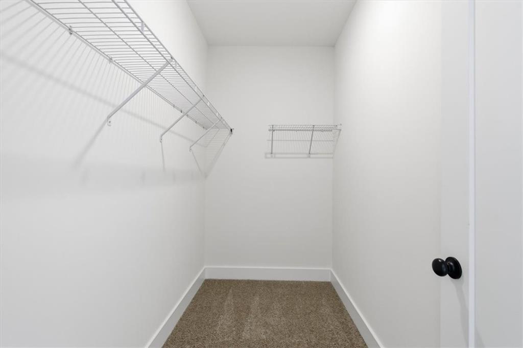 208 Mission Way Atlanta, GA 30315 - Photo 34 of 43 a view of a small room