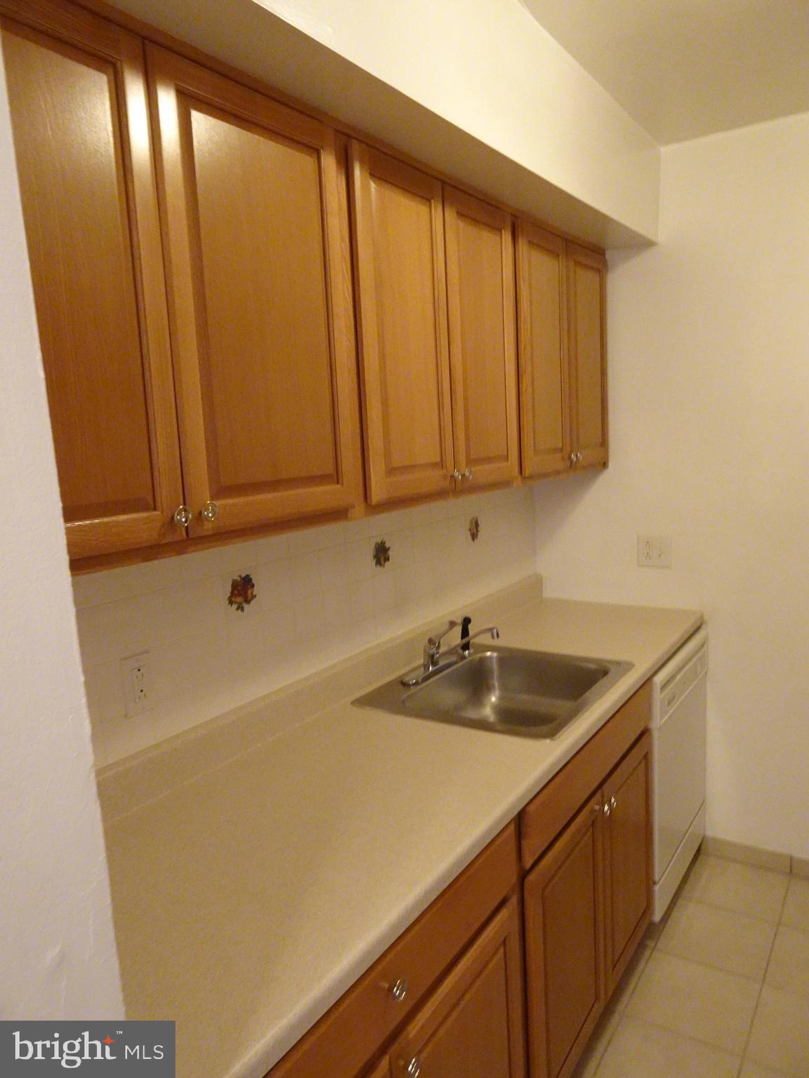 9451 Woodbridge Road Philadelphia, PA 19114 - Photo 3 of 13 Gallery Image 3