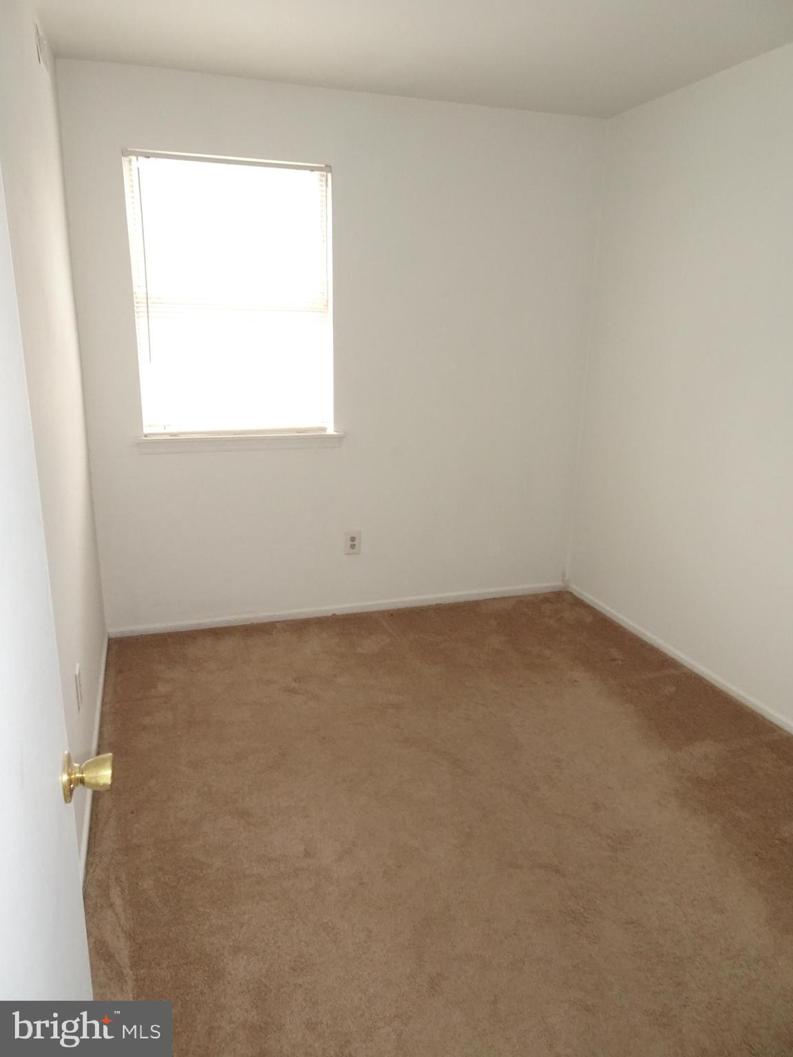 9451 Woodbridge Road Philadelphia, PA 19114 - Photo 9 of 13 Gallery Image 9